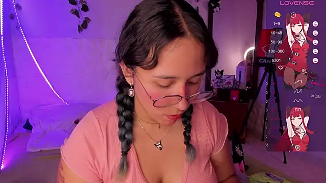 Ludovica6669 online show from February 28, 11:45 pm