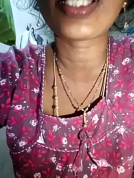 Snapshot of TeluguammayiMahi chatting on September 17, 6:26 am TeluguammayiMahi online show from September 17, 6:26 am