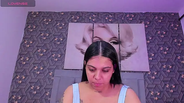 Emily rivera78 online show from May 8, 3:56 am