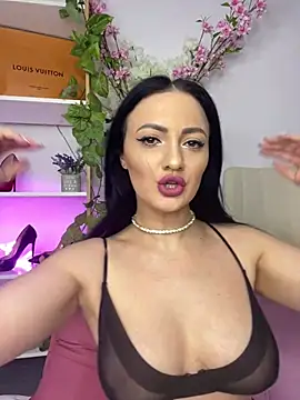 RaisaSalvi online show from March 1, 4:22 pm