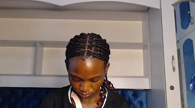 YoungDiva69 online show from March 15, 9:41 am