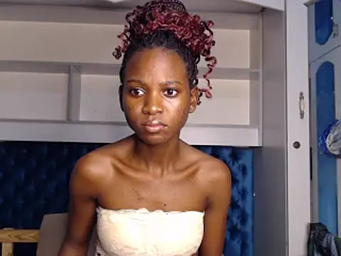 YoungDiva69 online show from March 20, 12:51 am