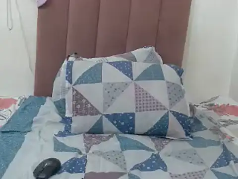 SexyLuna25 online show from March 13, 12:37 am