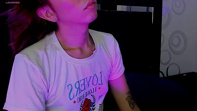 Snapshot of Nicol_TransGirl chatting on September 23, 3:53 am Nicol TransGirl online show from September 23, 3:53 am