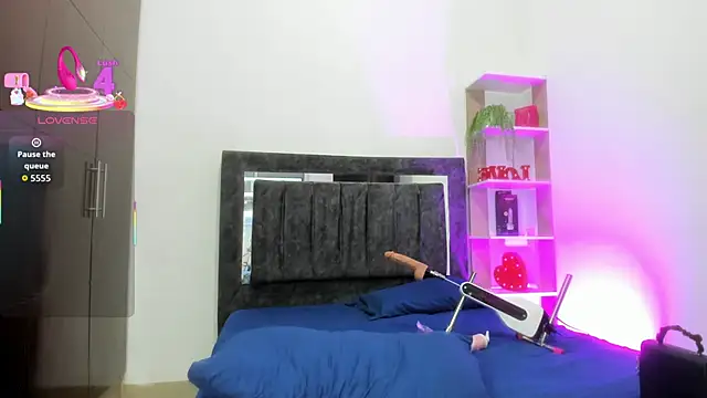 Nicol TransGirl online show from April 9, 4:56 am