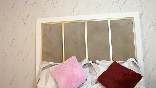 Snapshot of IsabelaWoods chatting on February 23, 8:22 pm IsabelaWoods online show from February 23, 8:22 pm