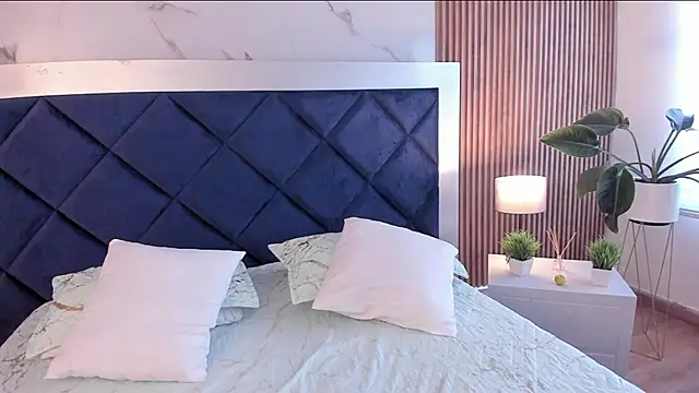 IsabelaWoods online show from February 19, 10:39 pm