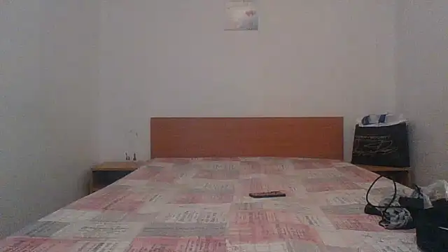 Snapshot of Robexxmia chatting on September 29, 8:24 pm Robexxmia online show from September 29, 8:24 pm