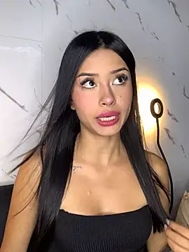 Snapshot of Miss_karol chatting on January 28, 2:32 am Miss karol online show from January 28, 2:32 am