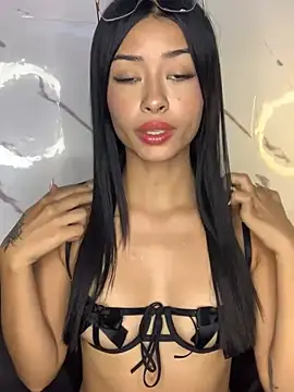 Snapshot of Miss_karol chatting on February 1, 8:58 pm Miss karol online show from February 1, 8:58 pm