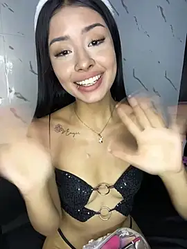 Snapshot of Miss_karol chatting on March 5, 6:01 pm Miss karol online show from March 5, 6:01 pm