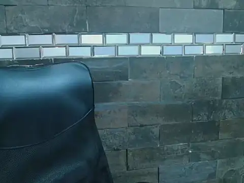 Santiago-Thompson online show from October 31, 10:44 pm