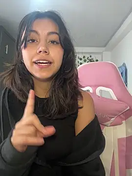 LiLy kIndly online show from October 12, 6:51 pm