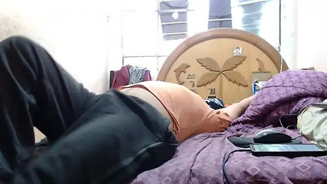 nakedlima online show from April 21, 2:56 pm