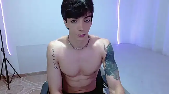 H3ll B0I online show from March 16, 2:21 am