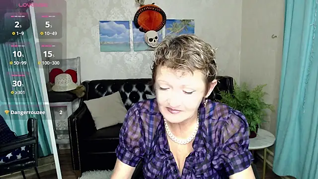 Snapshot of SexyGrandma_ chatting on October 20, 5:13 pm SexyGrandma  online show from October 20, 5:13 pm