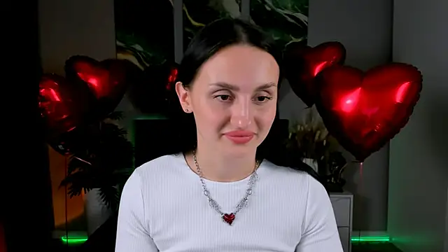 EmiliaBeynard online show from February 13, 7:31 pm