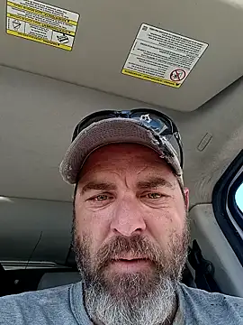 Snapshot of thickdaddy2982 chatting on February 4, 3:26 pm thickdaddy2982 online show from February 4, 3:26 pm