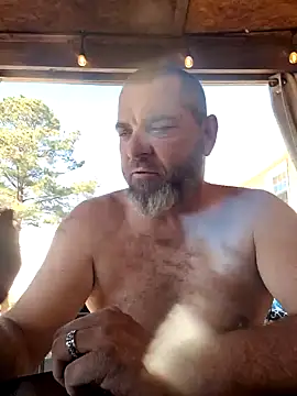 Snapshot of thickdaddy2982 chatting on February 4, 6:49 pm thickdaddy2982 online show from February 4, 6:49 pm