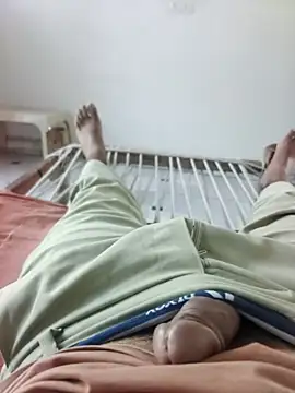 xmanrawan2 online show from October 3, 3:47 am