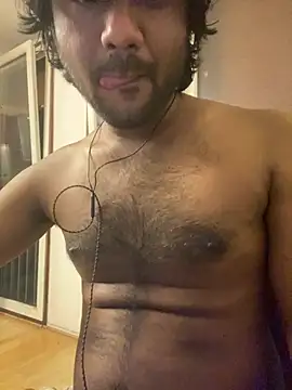 Snapshot of hemantha99 chatting on April 9, 10:59 pm hemantha99 online show from April 9, 10:59 pm