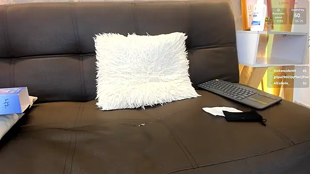 Shanntal  online show from March 7, 11:05 pm