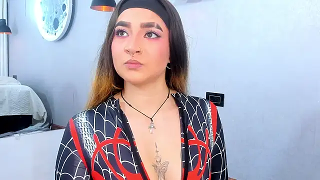 Shanntal  online show from October 20, 7:36 pm