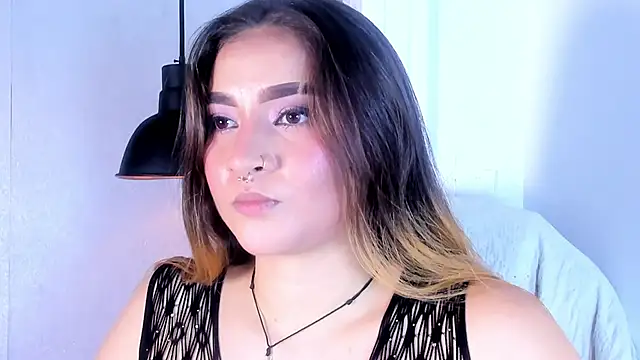 Shanntal  online show from November 8, 7:56 pm