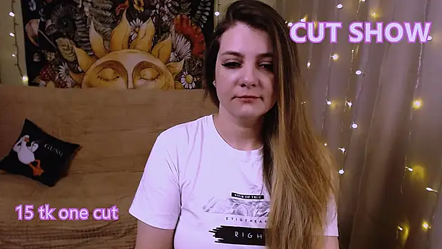 Snapshot of SweetyKatherine chatting on February 21, 6:40 am SweetyKatherine online show from February 21, 6:40 am