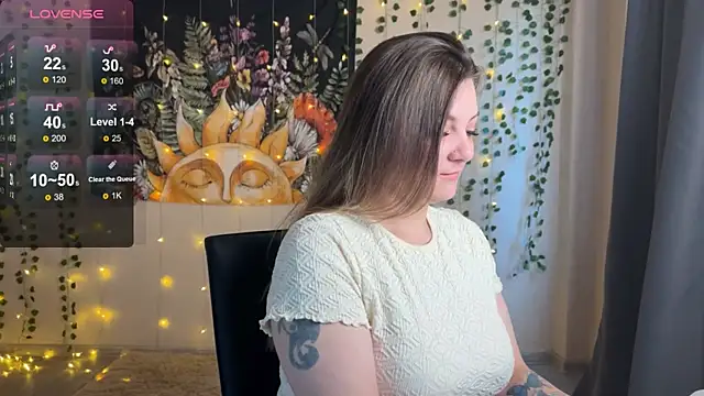 Snapshot of SweetyKatherine chatting on October 20, 6:47 am SweetyKatherine online show from October 20, 6:47 am