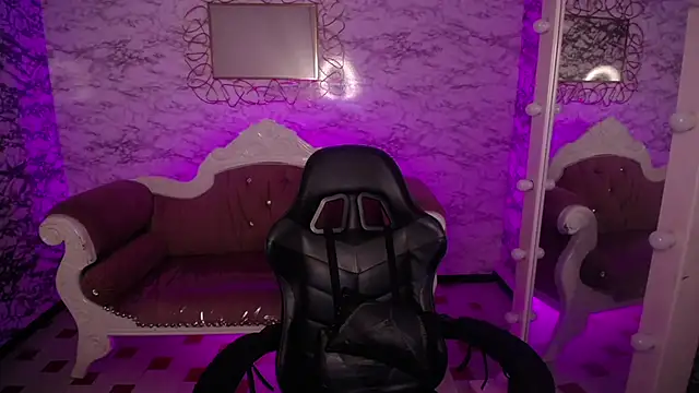 Hela v online show from March 6, 12:09 pm