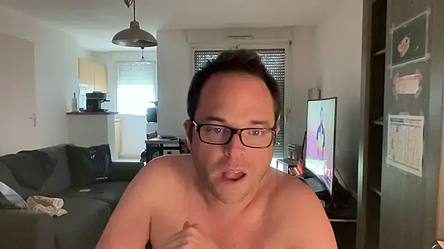 Funnyjul31 online show from April 2, 4:48 pm