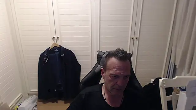 Dimitrios30 online show from March 5, 8:38 pm