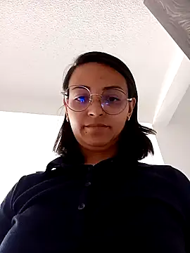 Snapshot of bri_ali chatting on February 14, 3:47 pm bri ali online show from February 14, 3:47 pm