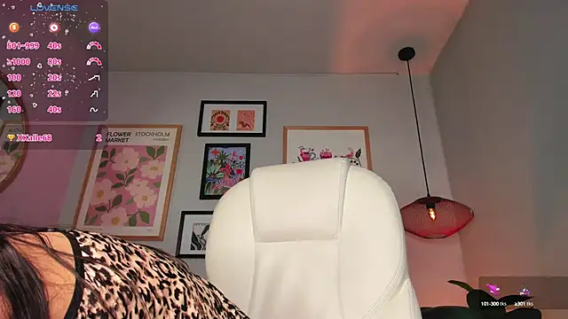 Snapshot of nina__dixon chatting on March 18, 11:20 pm nina dixon online show from March 18, 11:20 pm