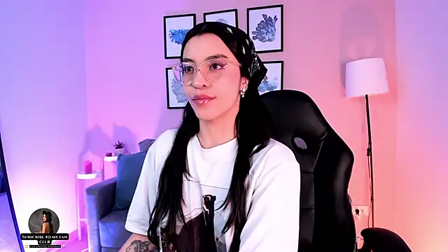 Snapshot of nina__dixon chatting on September 13, 8:08 pm nina dixon online show from September 13, 8:08 pm