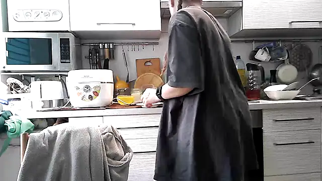 Misssweet s online show from March 6, 5:14 am