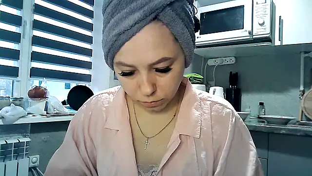 Misssweet s online show from November 5, 6:02 am