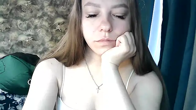 Snapshot of Misssweet_s chatting on July 8, 3:33 am Misssweet s online show from July 8, 3:33 am