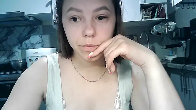 Snapshot of Misssweet_s chatting on July 11, 6:49 am Misssweet s online show from July 11, 6:49 am