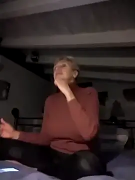 divinaerotica online show from November 3, 6:53 pm