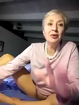 divinaerotica online show from November 26, 3:35 pm