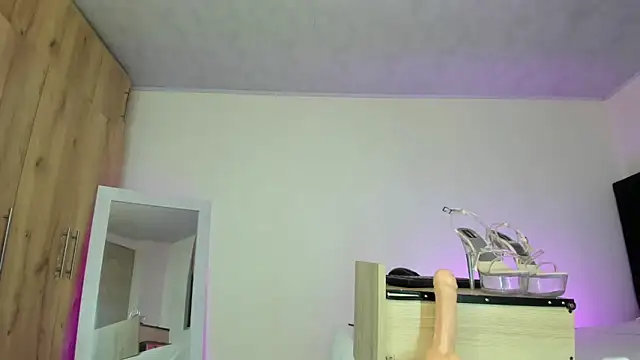 Bigcock genesis party online show from December 19, 11:23 pm