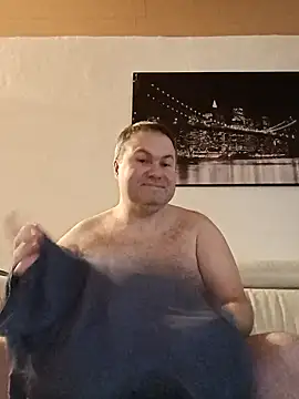 Pourleplasirs online show from January 31, 1:54 am