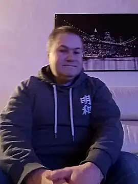 Pourleplasirs online show from February 3, 3:09 am