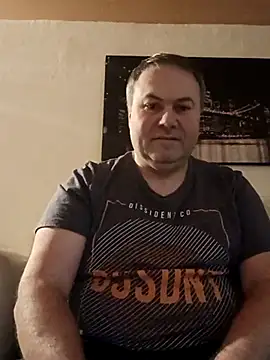 Pourleplasirs online show from February 15, 1:31 am