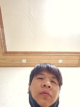 Tyyyggjju online show from October 31, 11:44 am