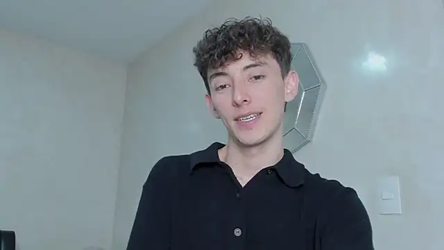 miketwink online show from November 4, 12:21 am