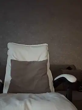 LillySquirtShot online show from April 27, 11:03 pm