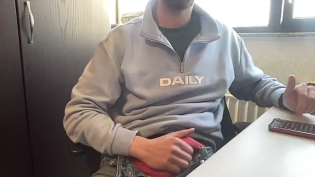 bullyboyy online show from January 27, 9:02 am